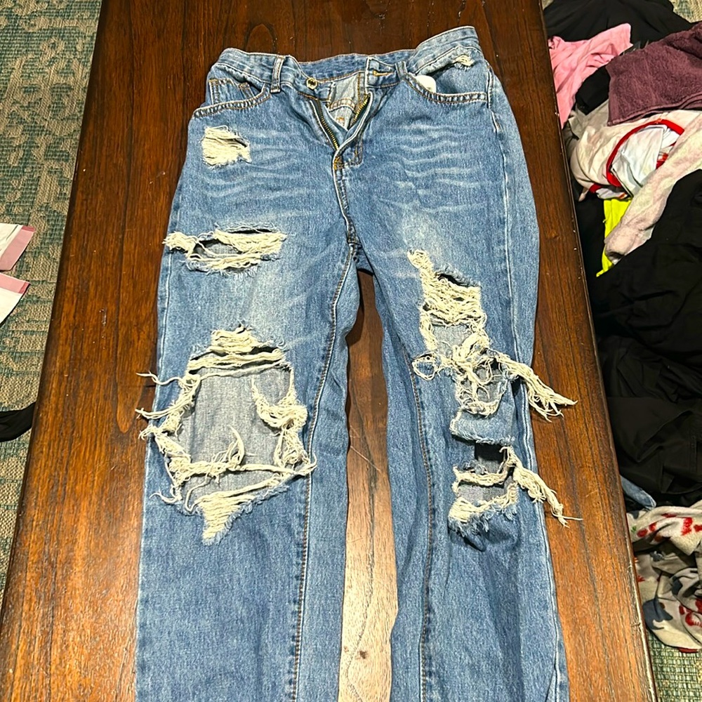 Pants are from SHEIN not worn a lot still pretty brand new(long pants)